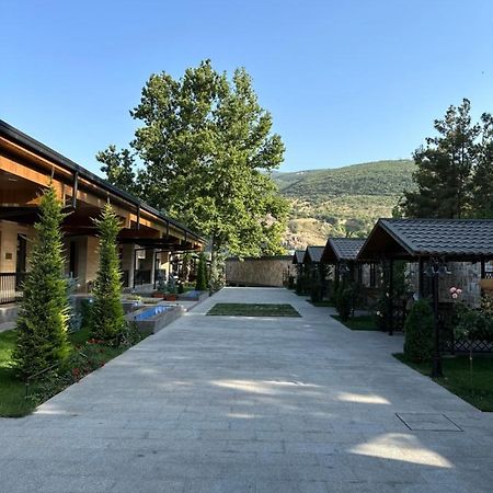 Le Chalet Mont And Restaurant Chorwoq 外观 照片